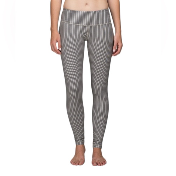 lululemon athletica Pants - Lululemon Wunder Under Pant Pine Stripe Mojave Tan gray blue size 8 leggings